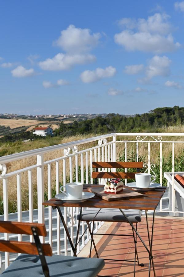 Surf Lodge - Villa dos Irmãos Ericeira Exterior foto